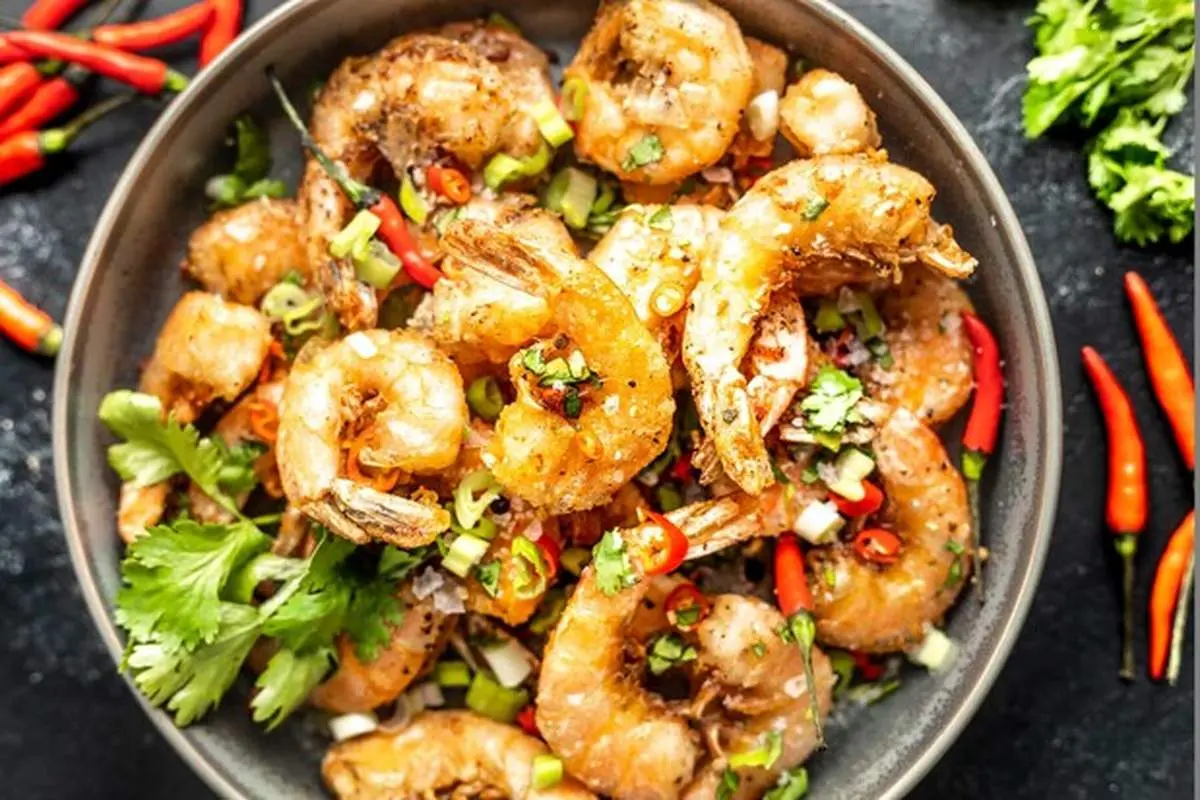 طرز تهیه میگو نمکی فلفلی خوشمزه و مقوی