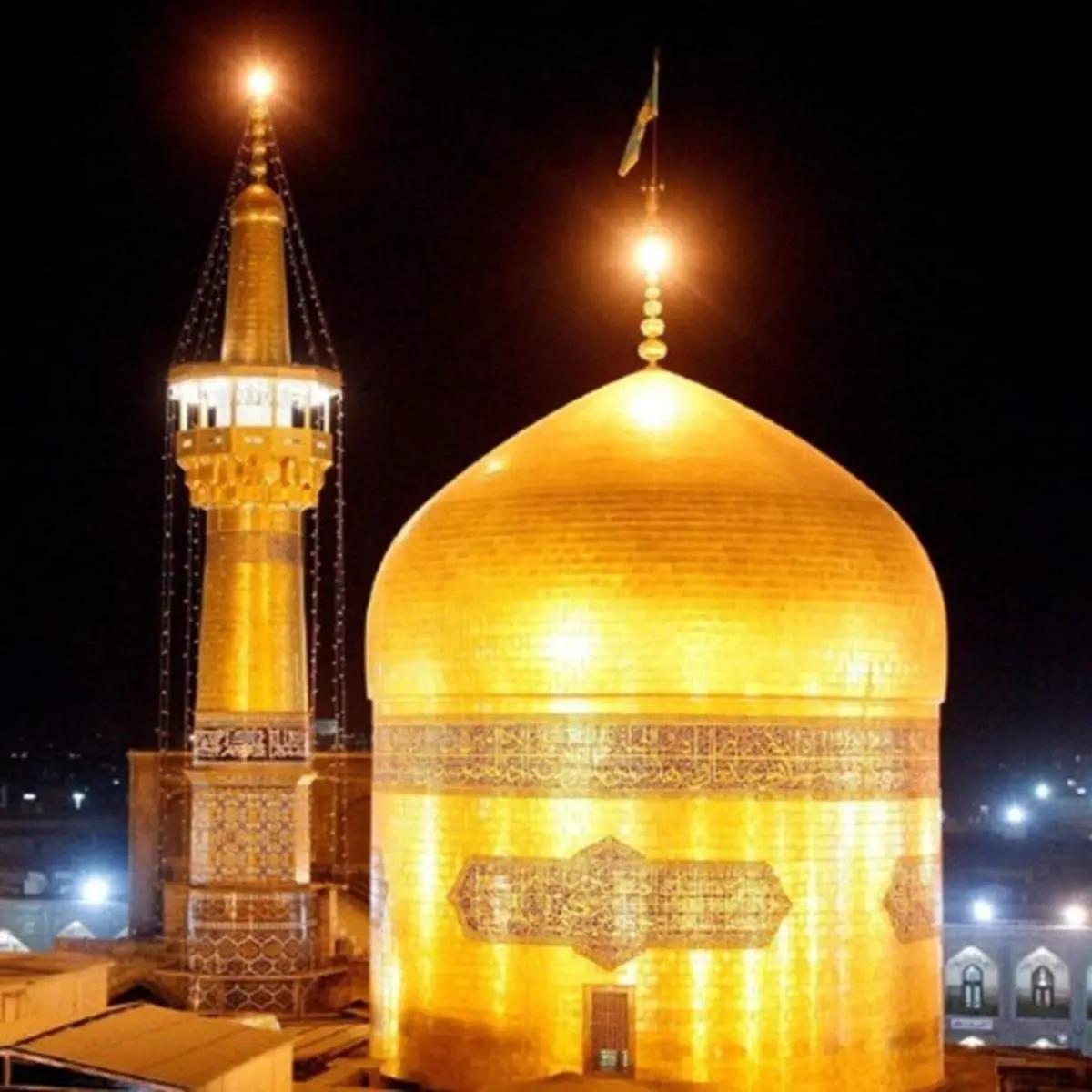 نماز عید فطر در حرم امام رضا (ع)+فیلم