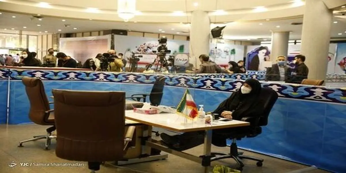 اظهارات جنجالی داوطلب ریاست جمهوری: خانمها گل هستند، نباید از آنها کار کشید + عکس