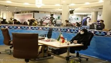اظهارات جنجالی داوطلب ریاست جمهوری: خانم‌ها گل هستند، نباید از آن‌ها کار کشید + عکس