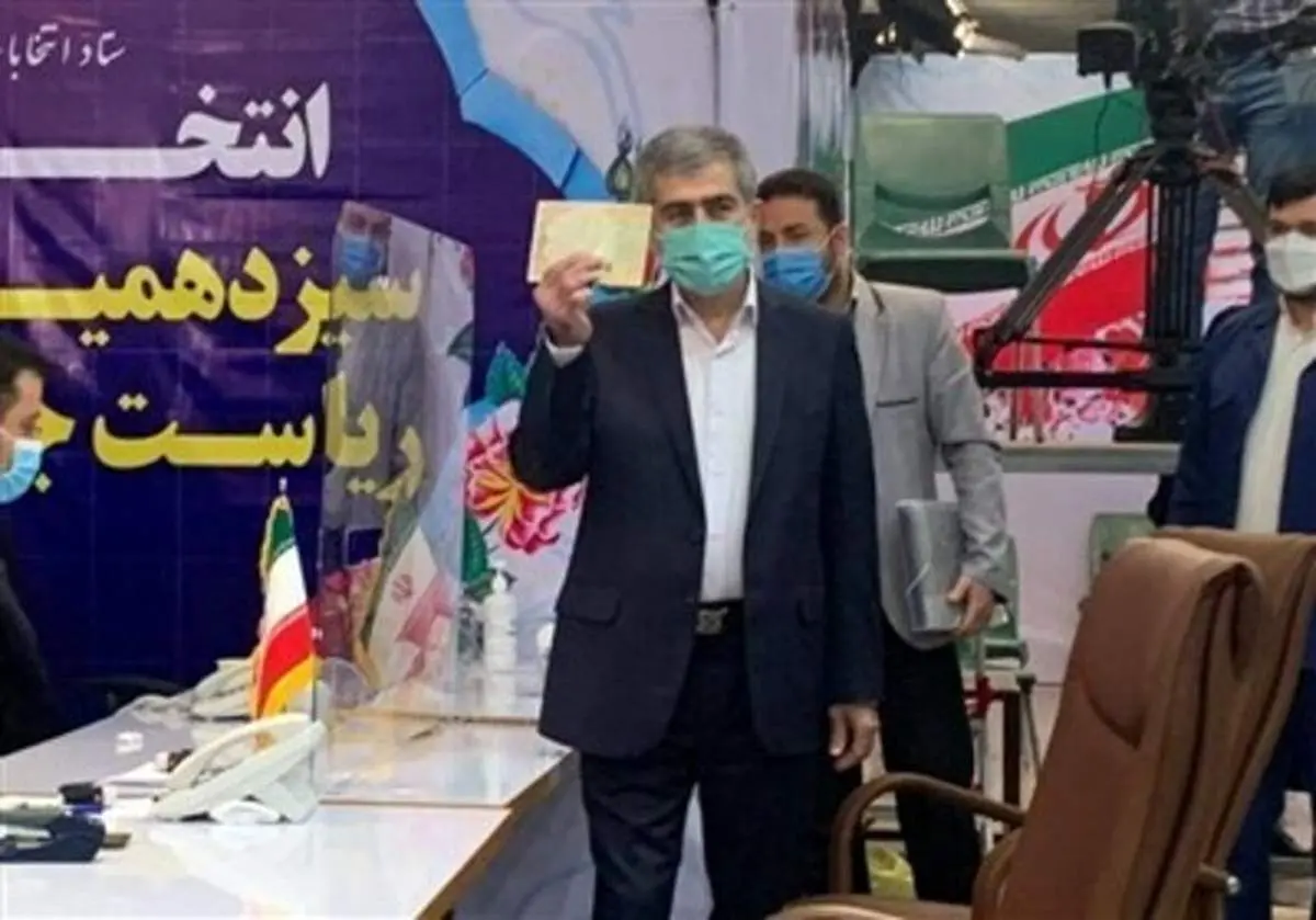 فریدون عباسی: نیامدهام تا به نفع کسی کنار بروم+ ویدئو