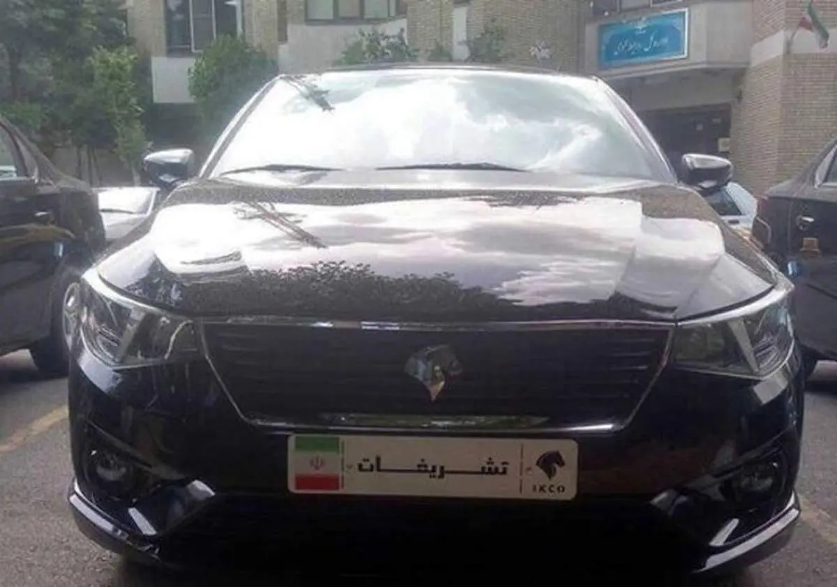 کاندیداهای ریاست جمهوری با این خودرو به محل مناظرات می روند+عکس