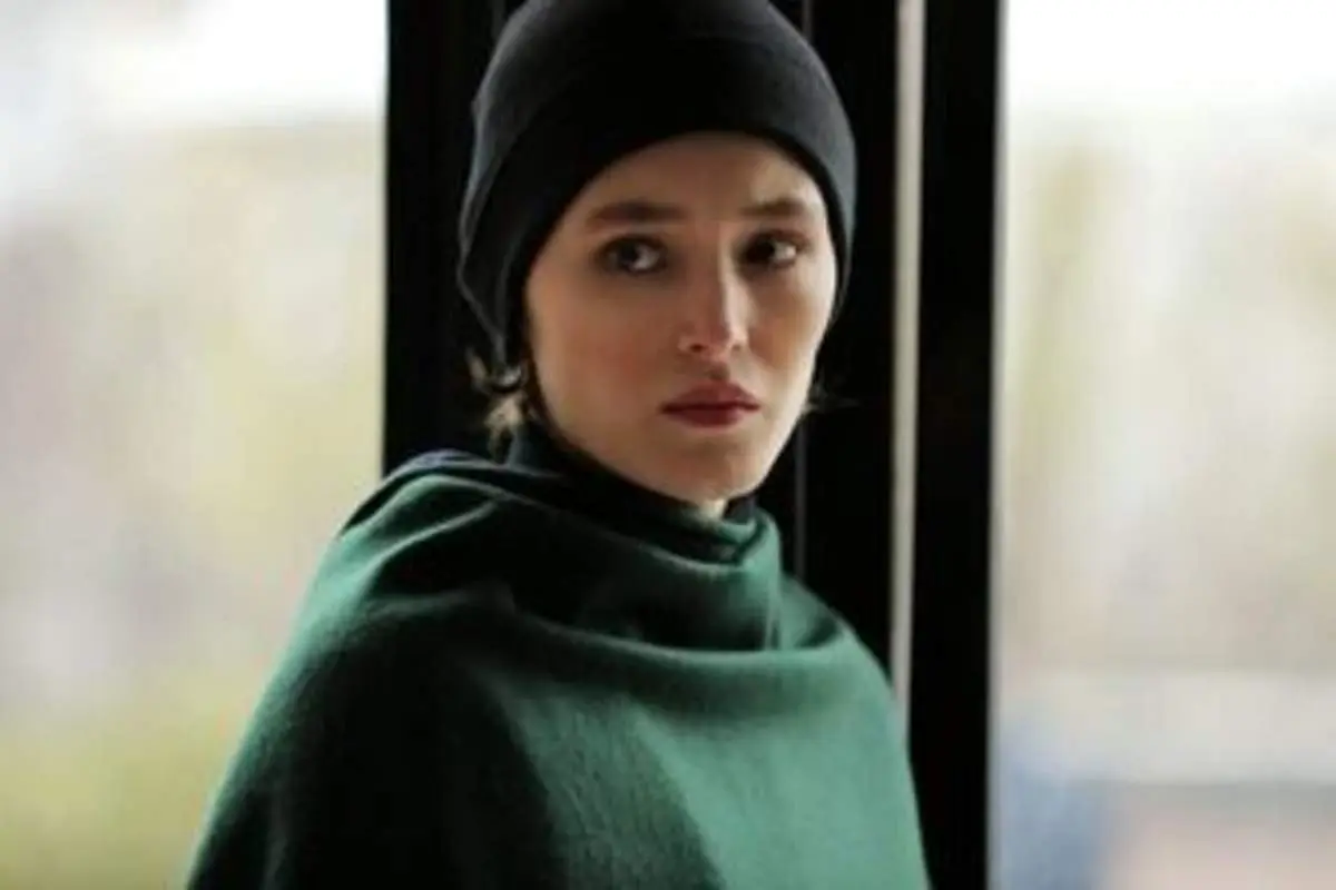 فرشته حسینی در کنار مادر و خواهر+عکس