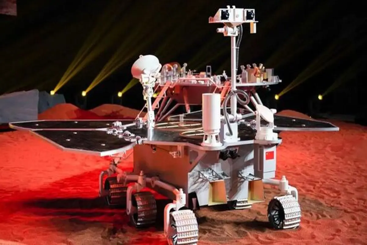 مریخ نورد چین اولین عکس‌های گرفته شده از مریخ را ارسال کرد + عکس