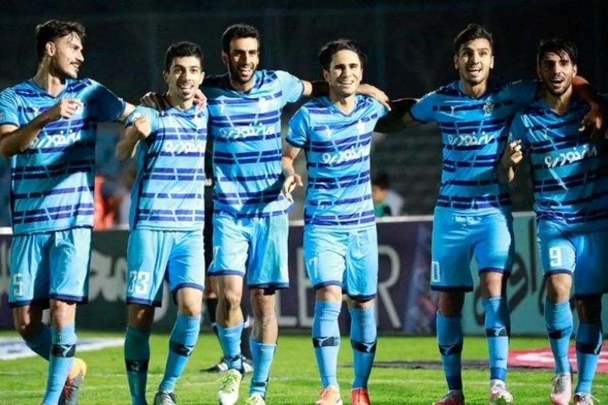 بینی مهاجم پیکان جراحی شد + عکس