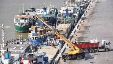 توضیحی درباره فعالیت کارگران هندی در بندر خرمشهر