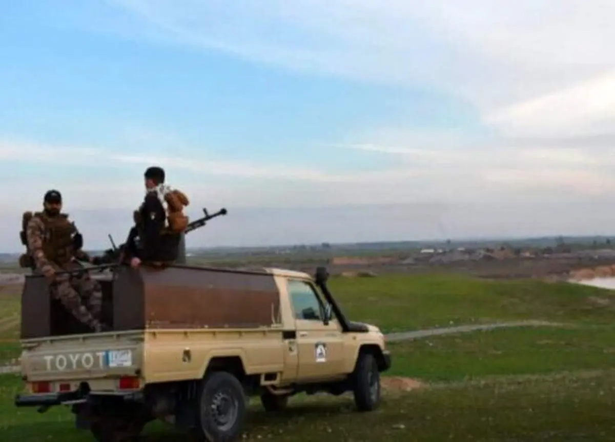 حمله یک هواپیمای ناشناس به خودروی حشد شعبی در مرز سوریه