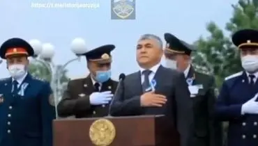 ادای احترام عجیب نظامیان هنگام پخش سرود ملی ازبسکتان+ فیلم