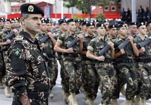 بیانیه ارتش لبنان درباره پایان دادن به تحصن در جاده فرودگاه بین‌المللی بیروت