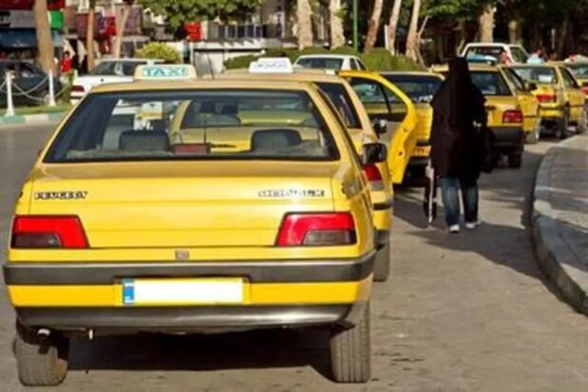 اقدام زیبای یک راننده تاکسی در دوران کرونا + عکس