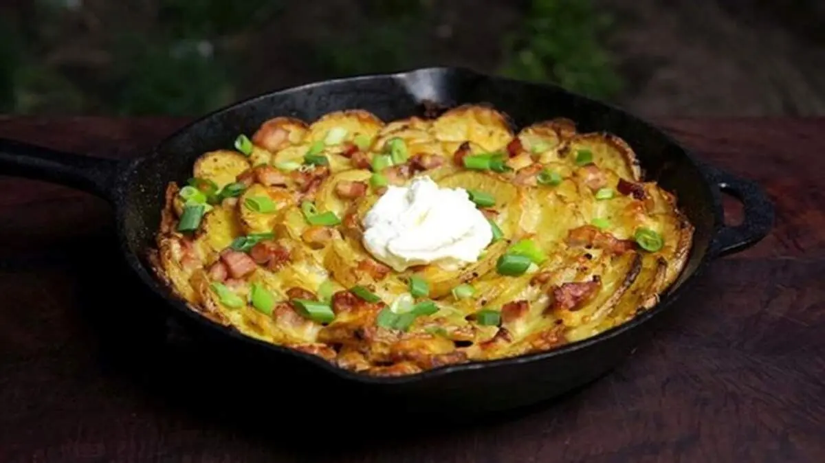 طرز تهیه یک غذای پیک نیکی با سیب زمینی