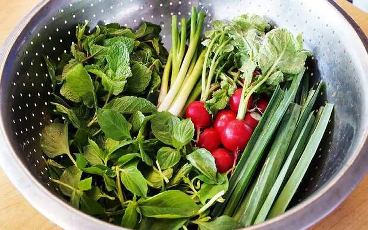 روش هایی برای تازه کردن سبزی پژمرده