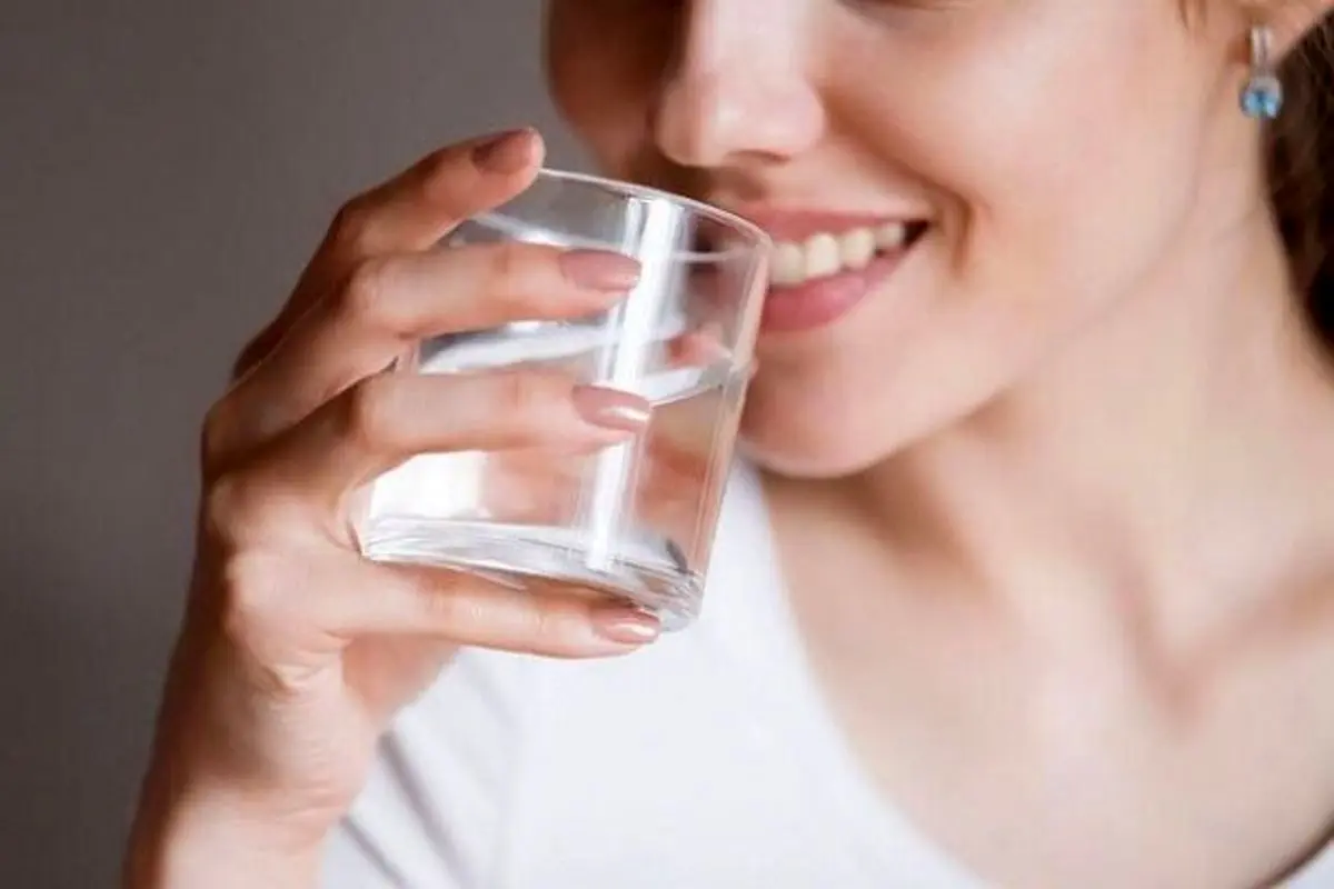 شش فایده آب برای سلامتی+اینفوگرافی