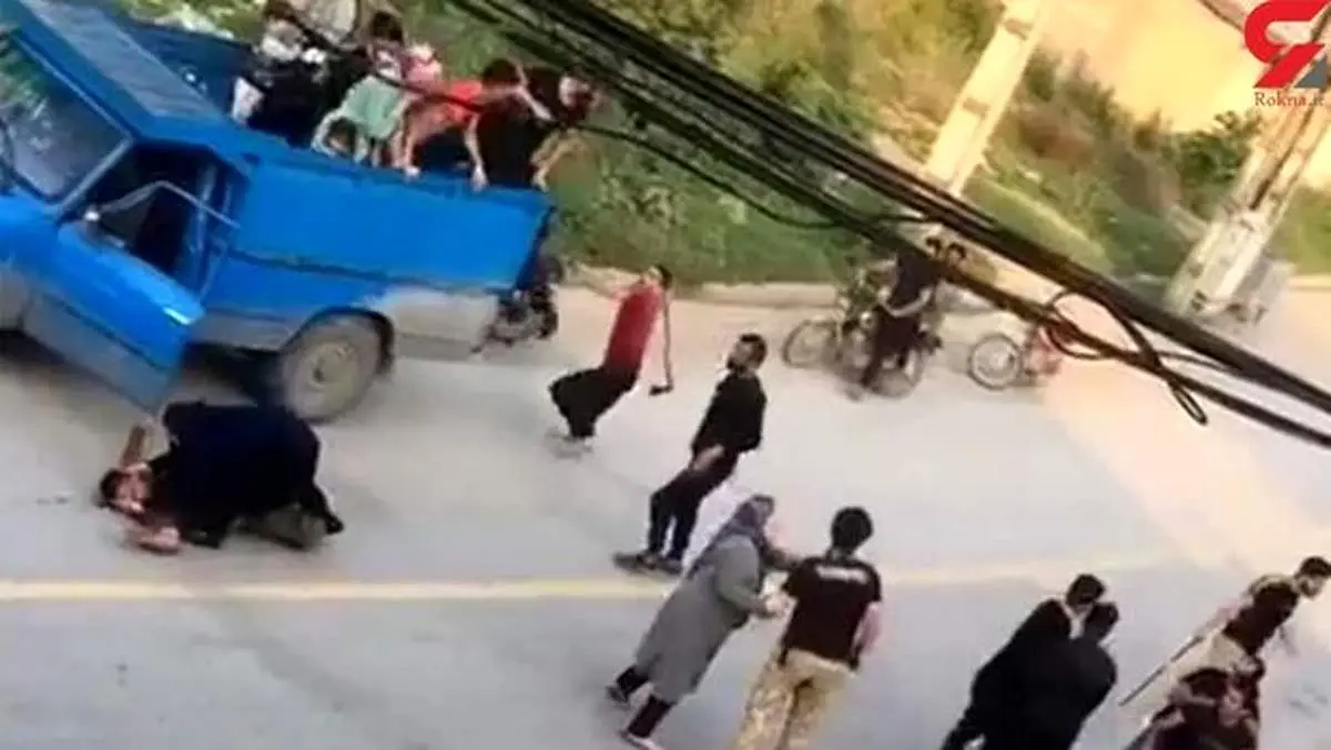 حمله هولناک اراذل با تبر به مسافران گرگان+ فیلم و عکس