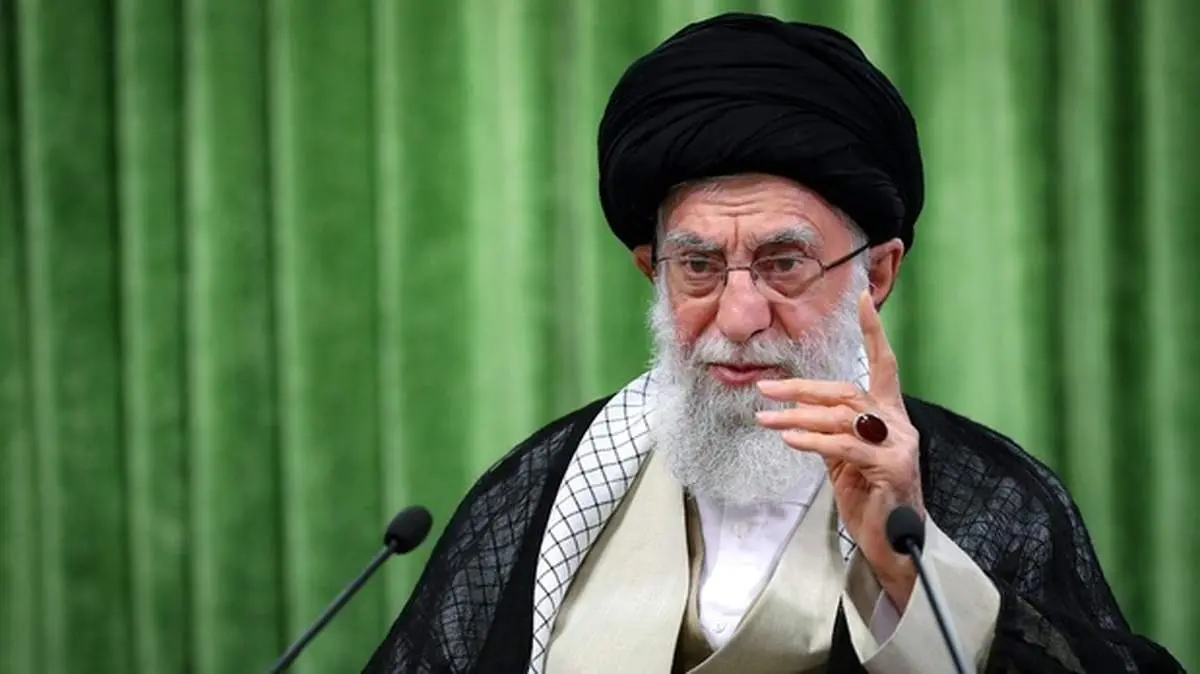 حکم مقام معظم رهبری درباره استفاده شخصی از اینترنت محل‌کار + عکس
