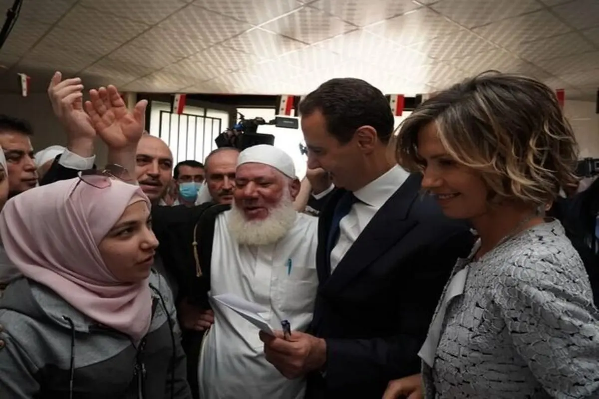 بشار اسد و همسرش رأی خود را به صندوق انداختند+عکس
