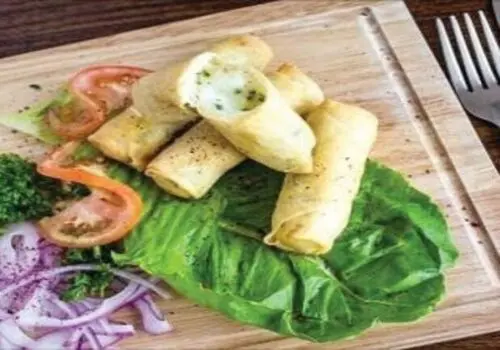 طرز تهیه رولت اسفناج و پنیر