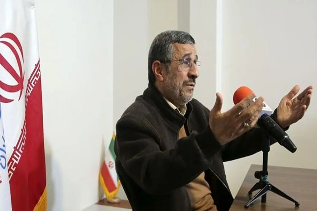 واکنش احمدی نژاد به ردصلاحیتش توسط شورای نگهبان + فیلم