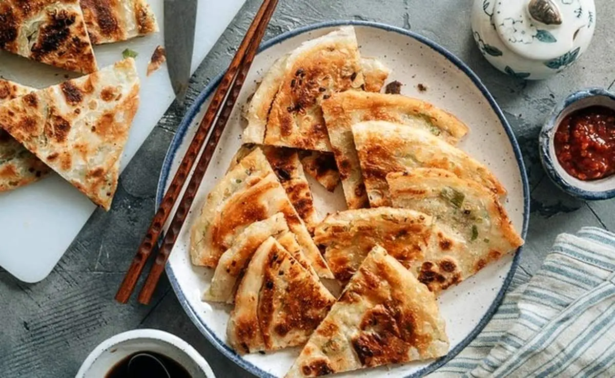 طرز تهیه پنکیک پیازچه خوشمزه و متفاوت