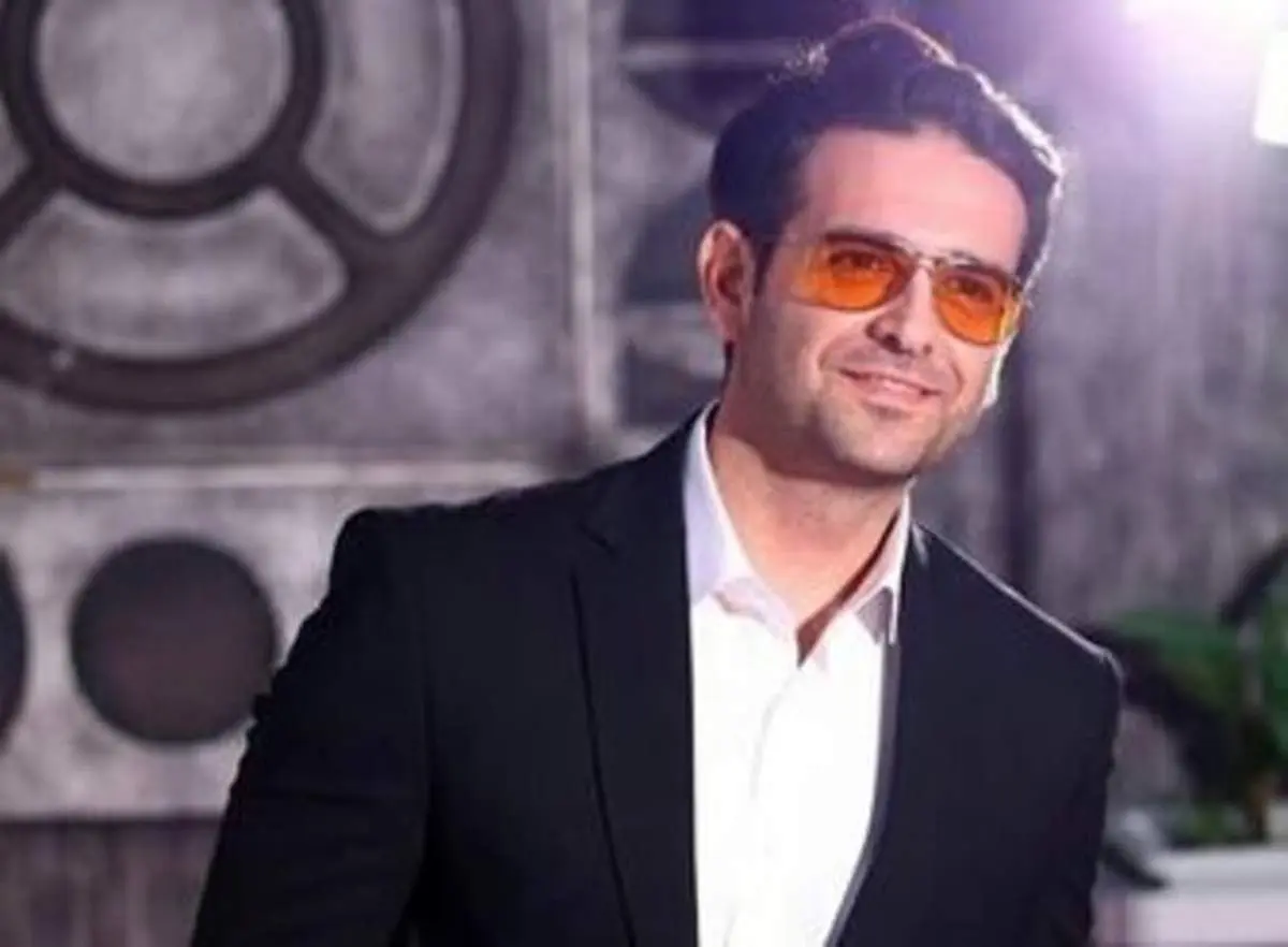 سلفی جالب امیرحسین آرمان با پیراهن گل گلی +عکس