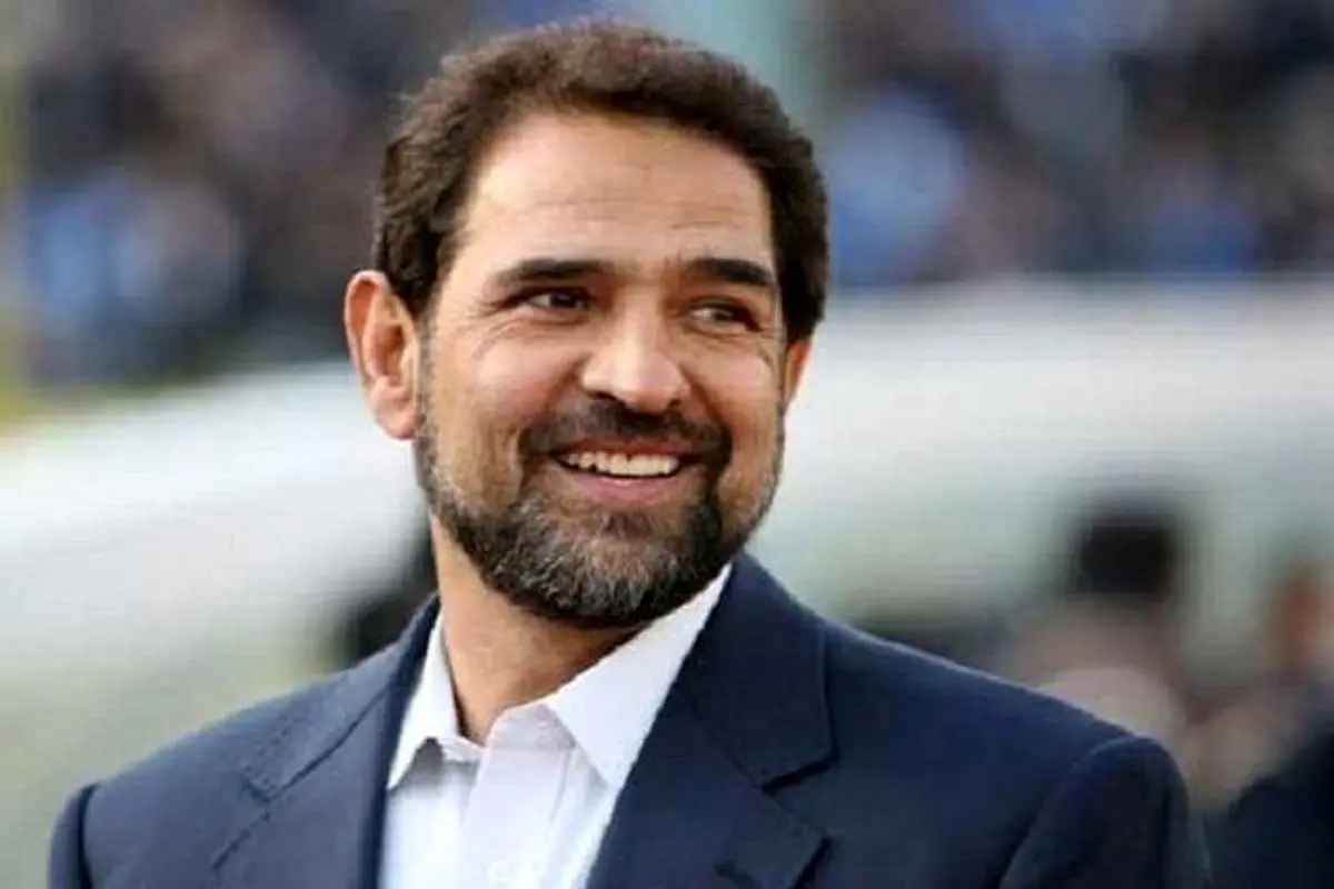 فیروز کریمی از تراکتور جدا شد