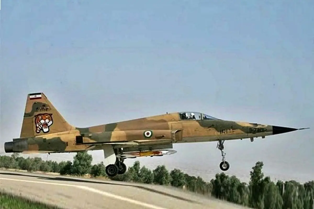 نقص فنی هواپیمای اف۵ در دزفول/ دو خلبان ارتش به شهادت رسیدند
