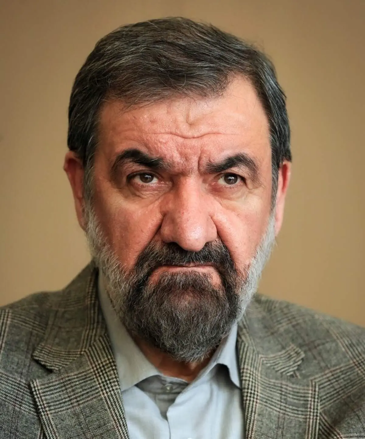 گاف بزرگ محسن رضایی به زبان ترکی؛ یاساشین آذریایجان!+فیلم