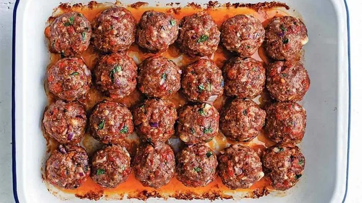 طرز تهیه غذای سنتی قرمزه نخودچی بسیار خوشمزه
