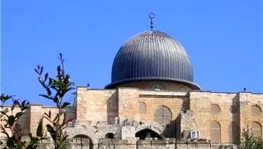 جوانان فلسطینی برای دفاع از مسجد الاقصی به سوی آن شتافتند