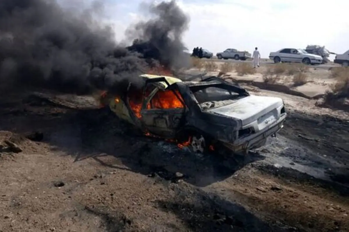 آتش سوزی خودرو پژو پارس در اتوبان آزادگان + فیلم
