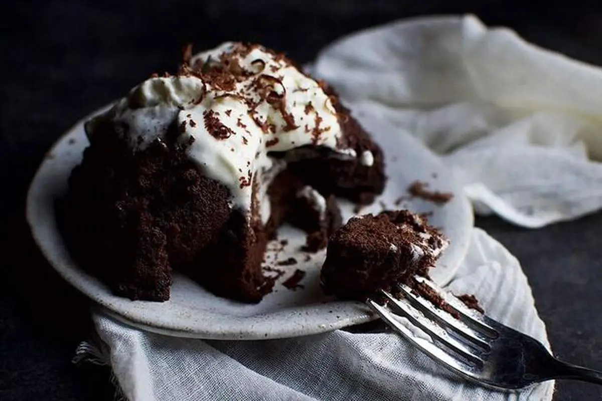طرز تهیه کیک پودینگ موکا