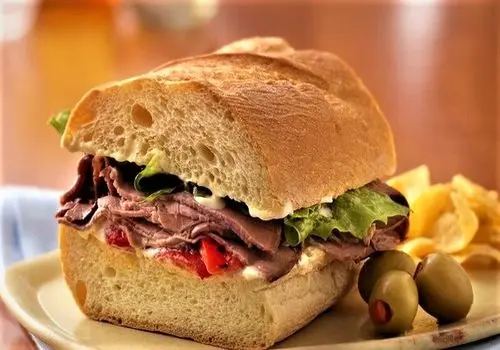 طرز تهیه ساندویچ پاسترامی گرم خانگی خوشمزه
