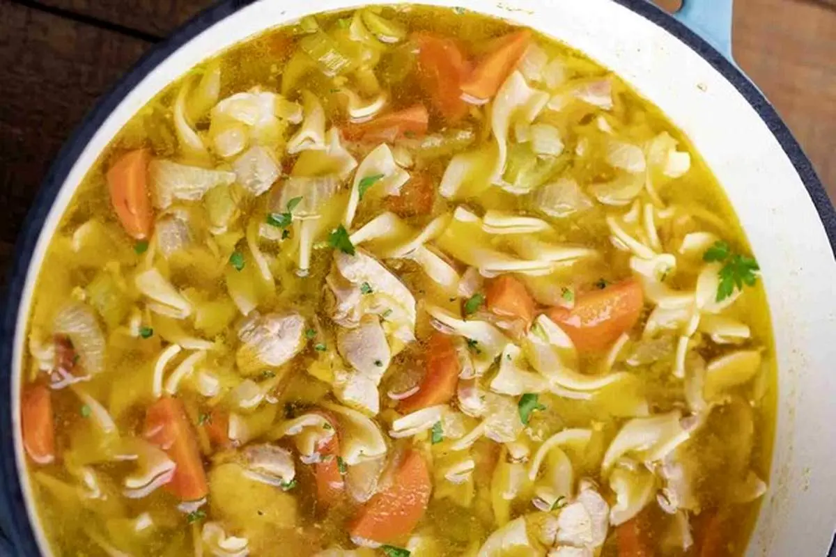 طرز تهیه سوپ ماکارونی و مرغ خوشمزه