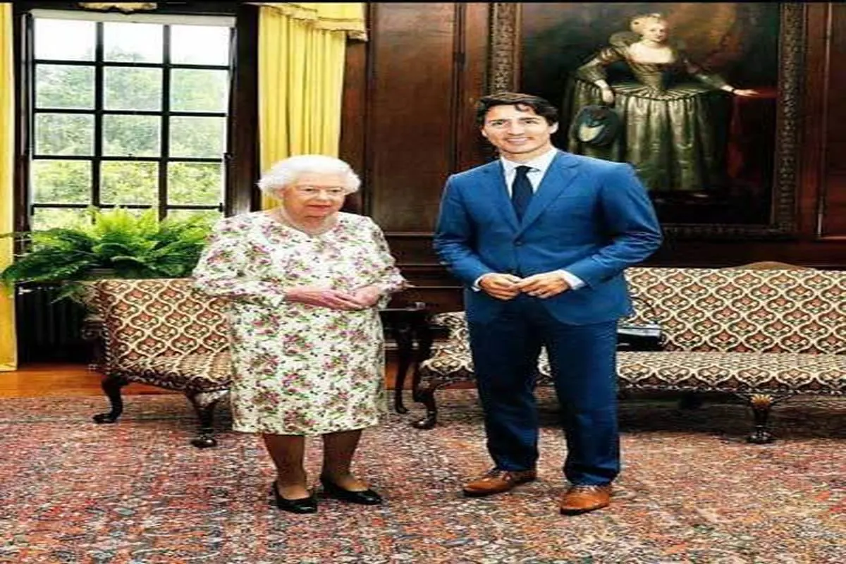 فرش ایرانی، زیرپای ملکه بریتانیا و جاستین ترودو + عکس