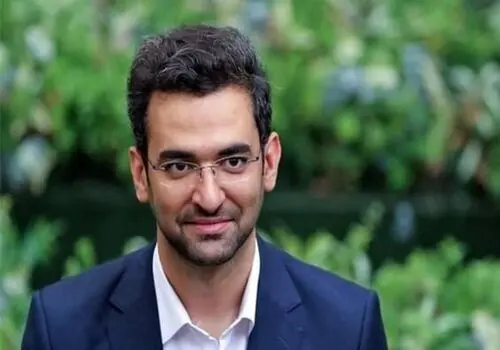 کری‌خوانی غیرمنتظره اسپانسر پرسپولیس برای آذری جهرمی!
