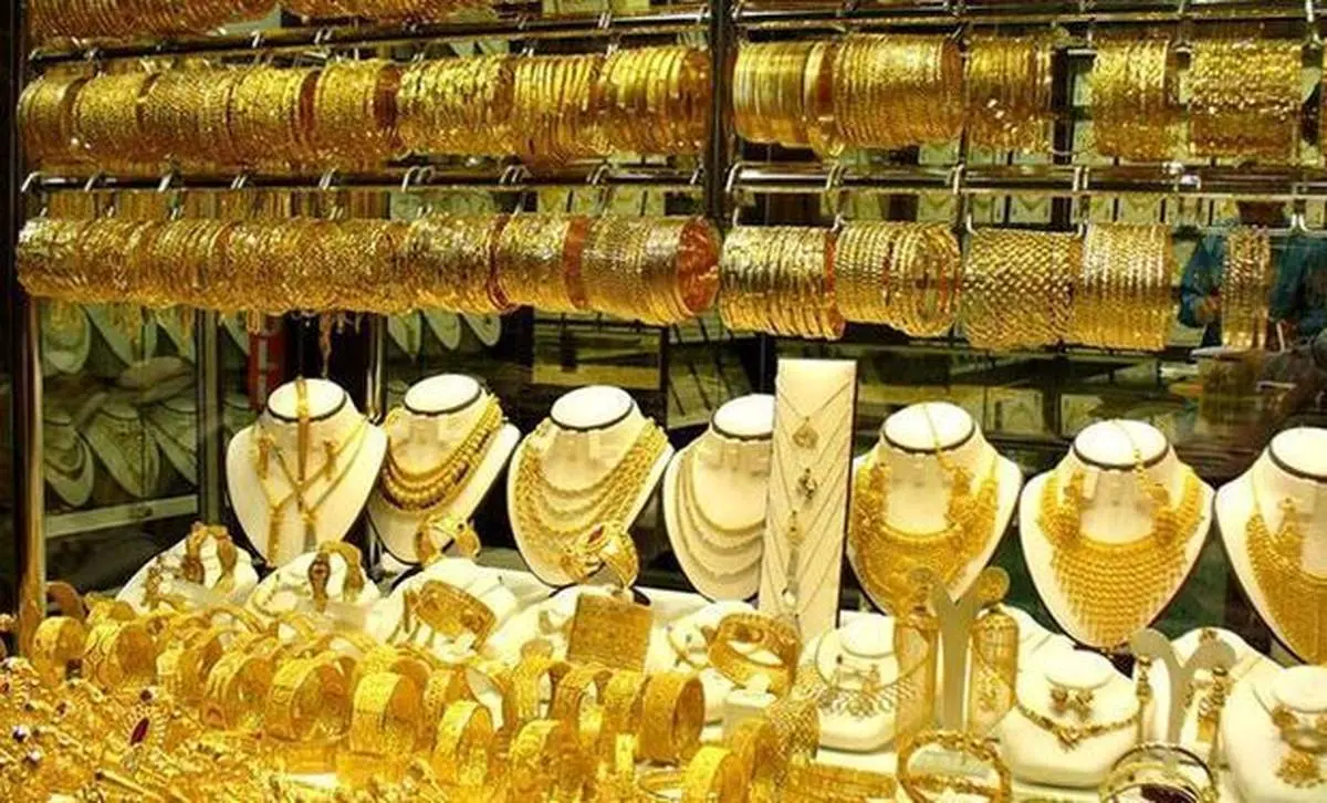 قیمت سکه و طلا با توجه به ثبات نسبی نرخ ارز در محدوده فعلی ثابت است/ قیمت دلار در بازار آزاد ۲۳ هزار و ۸۵۰ تومان +فیلم