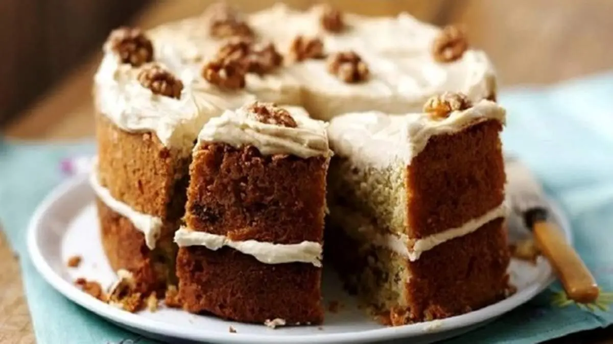 طرز تهیه کیک قهوه و گردو خانگی