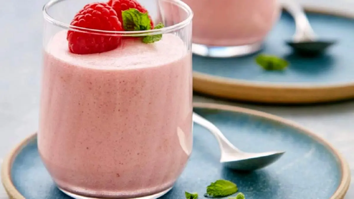 طرز تهیه موس تمشک و موز مخصوص دیابتیها