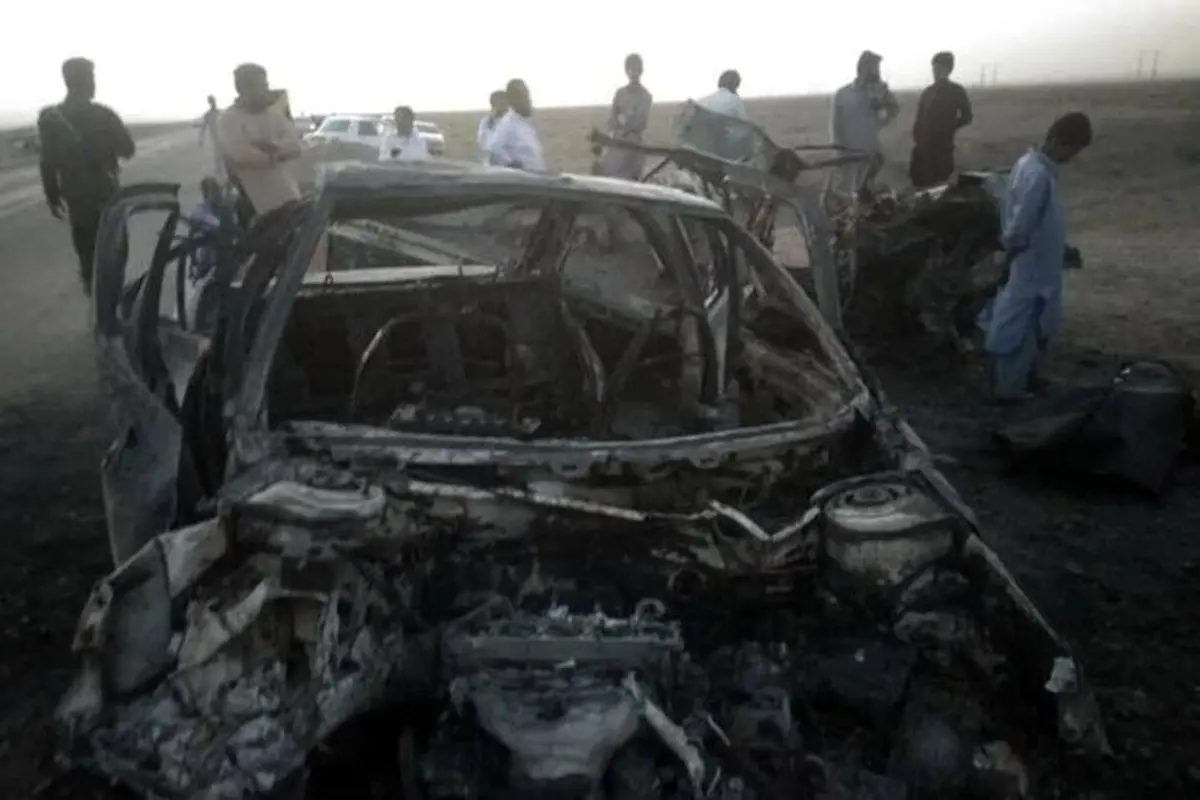 حادثه خونین در جاده سراوان به خاش؛ ۶ نفر در آتش سوختند+عکس