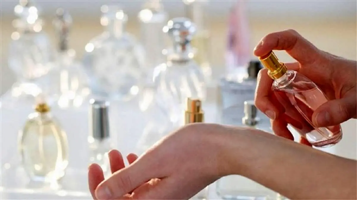 خطاهایی که هنگام استفاده از عطر‌ مرتکب می‌شویم