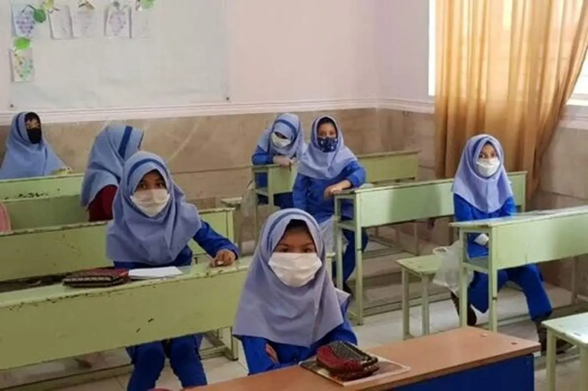 دانشآموزان ایرانی واکسن انستیتو پاستور میزنند