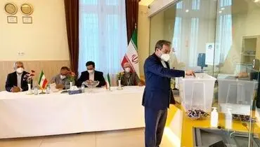 عراقچی: حضور در انتخابات باعث تقویت مذاکره‌کنندگان در مسیر رفع تحریم‌ها می‌شود