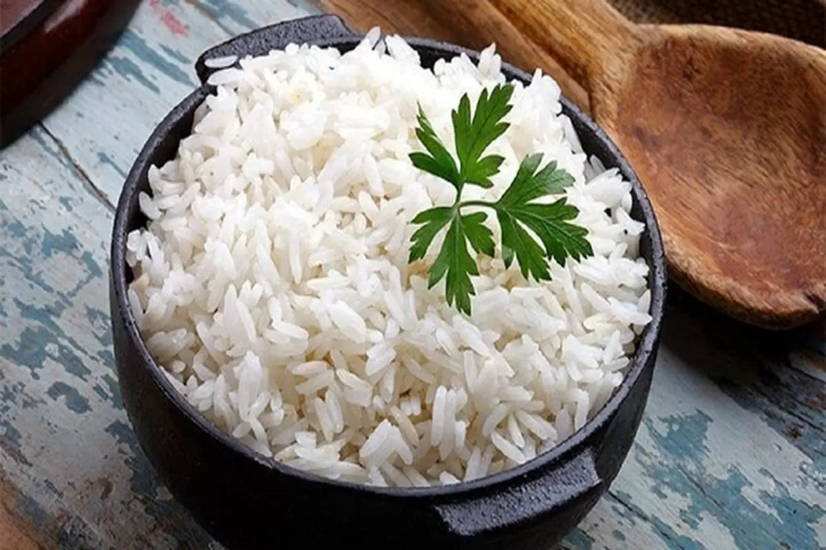 خطرات خوردن برنج سرد و مانده