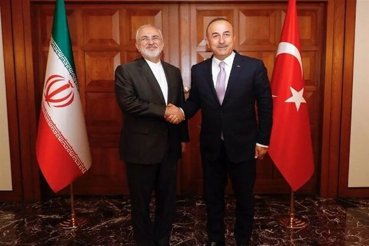 ظریف با وزیر امور خارجه ترکیه دیدار کرد