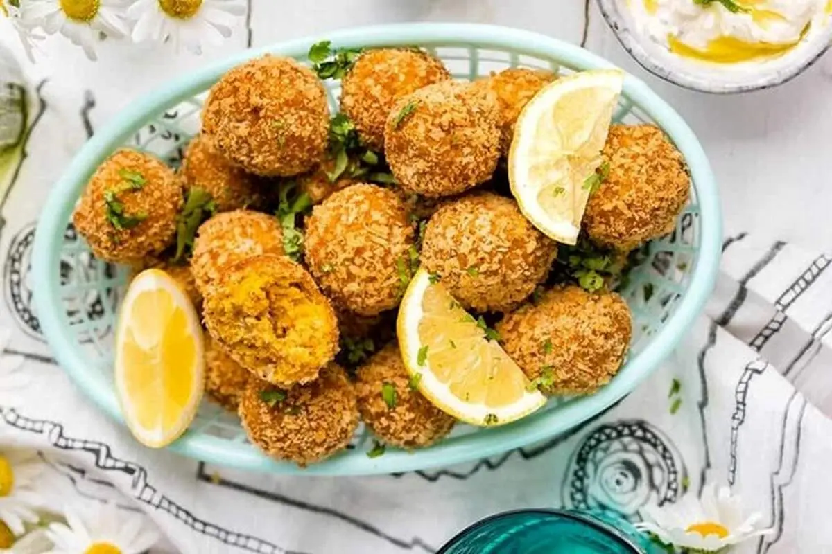 طرز تهیه فلافل هویج با سس کنجد گیاهی