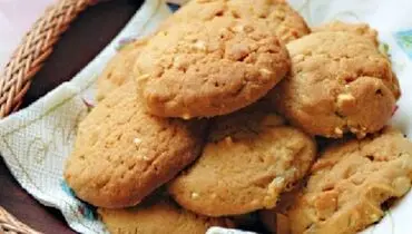 طرز تهیه بیسکویت بادام
