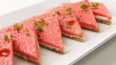 طرز تهیه ساندویچ هندوانه مخصوص تابستان
