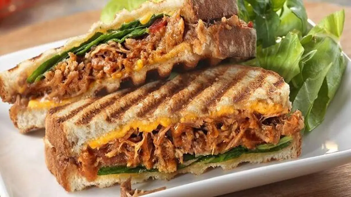 طرز تهیه پنینی مرغ، ساندویچ گریل شده ایتالیایی