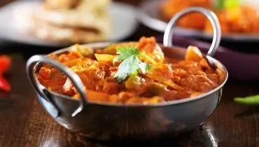 طرز تهیه خورش کاری ویندالو تند