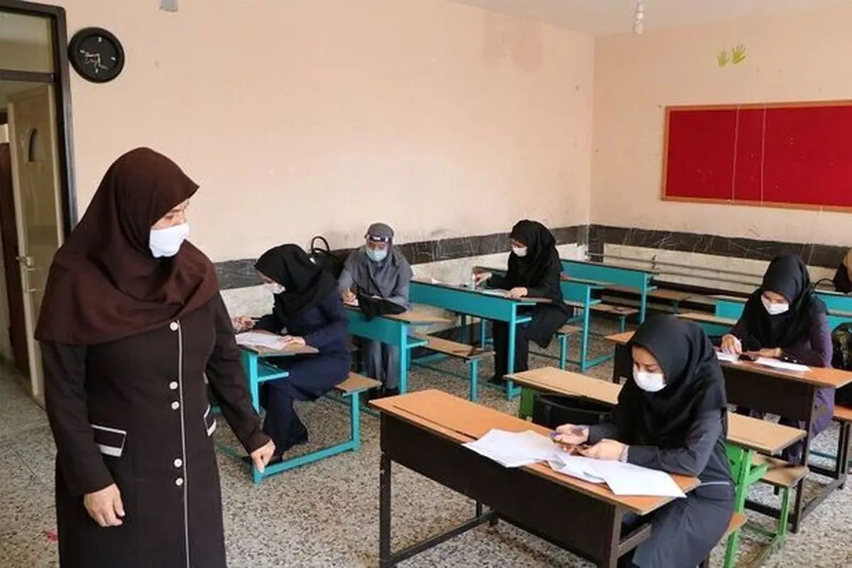 احمدی: رتبه‌بندی معلمان تا پایان دولت دوازدهم عملیاتی می‌شود/ تأمین کامل اعتبارات رتبه‌بندی معلمان